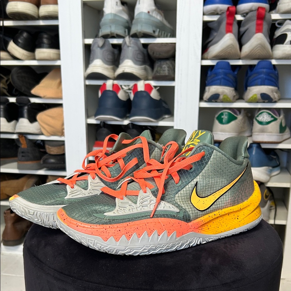 Kyrie 4 Low